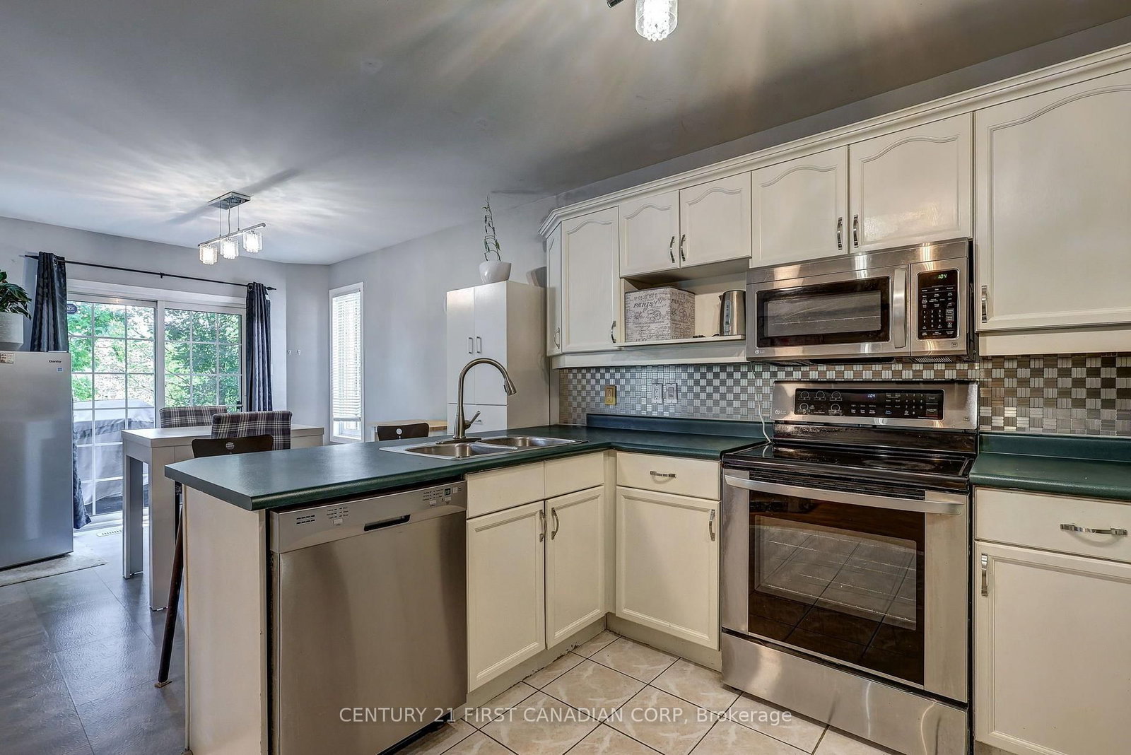 114 Meadowridge Road • London North, ON photo 16