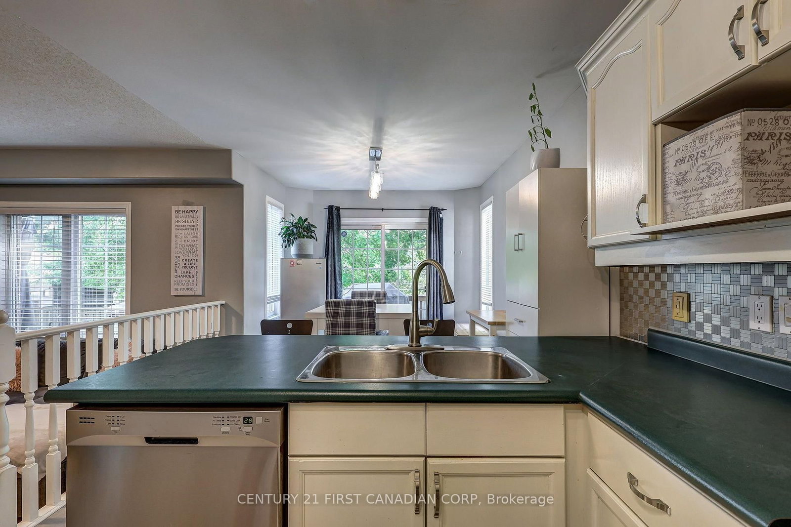 114 Meadowridge Road • London North, ON photo 20
