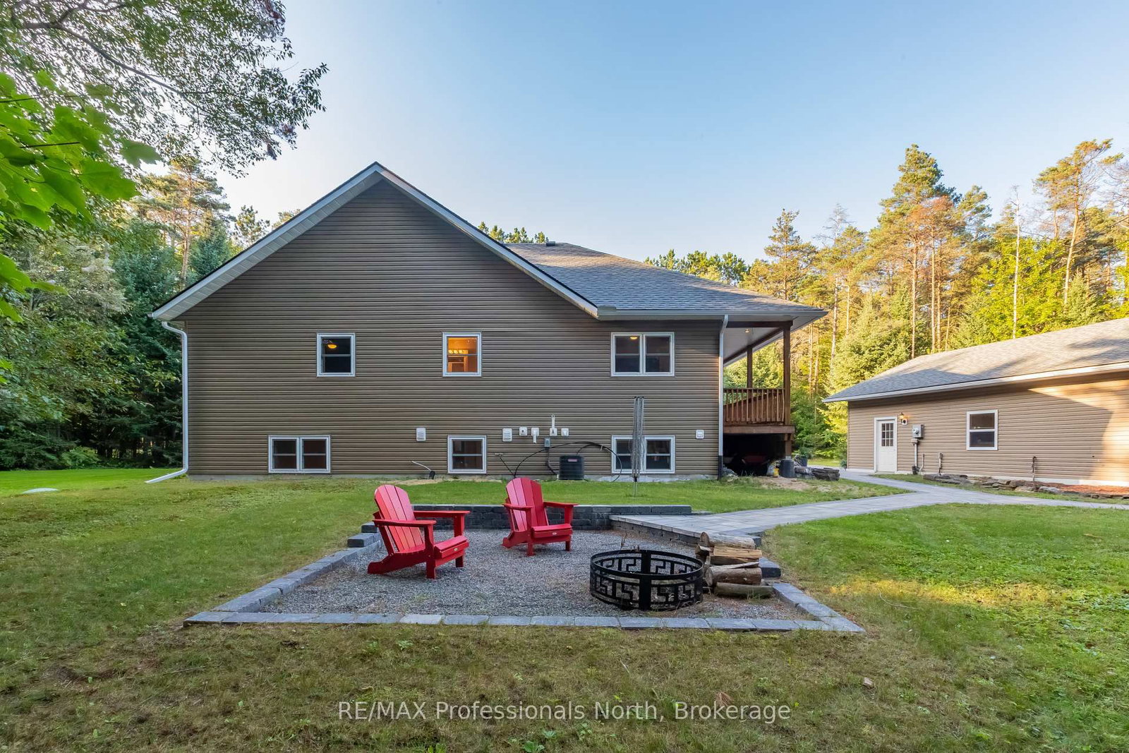 419 South Mary Lake Road • Huntsville, ON photo 13