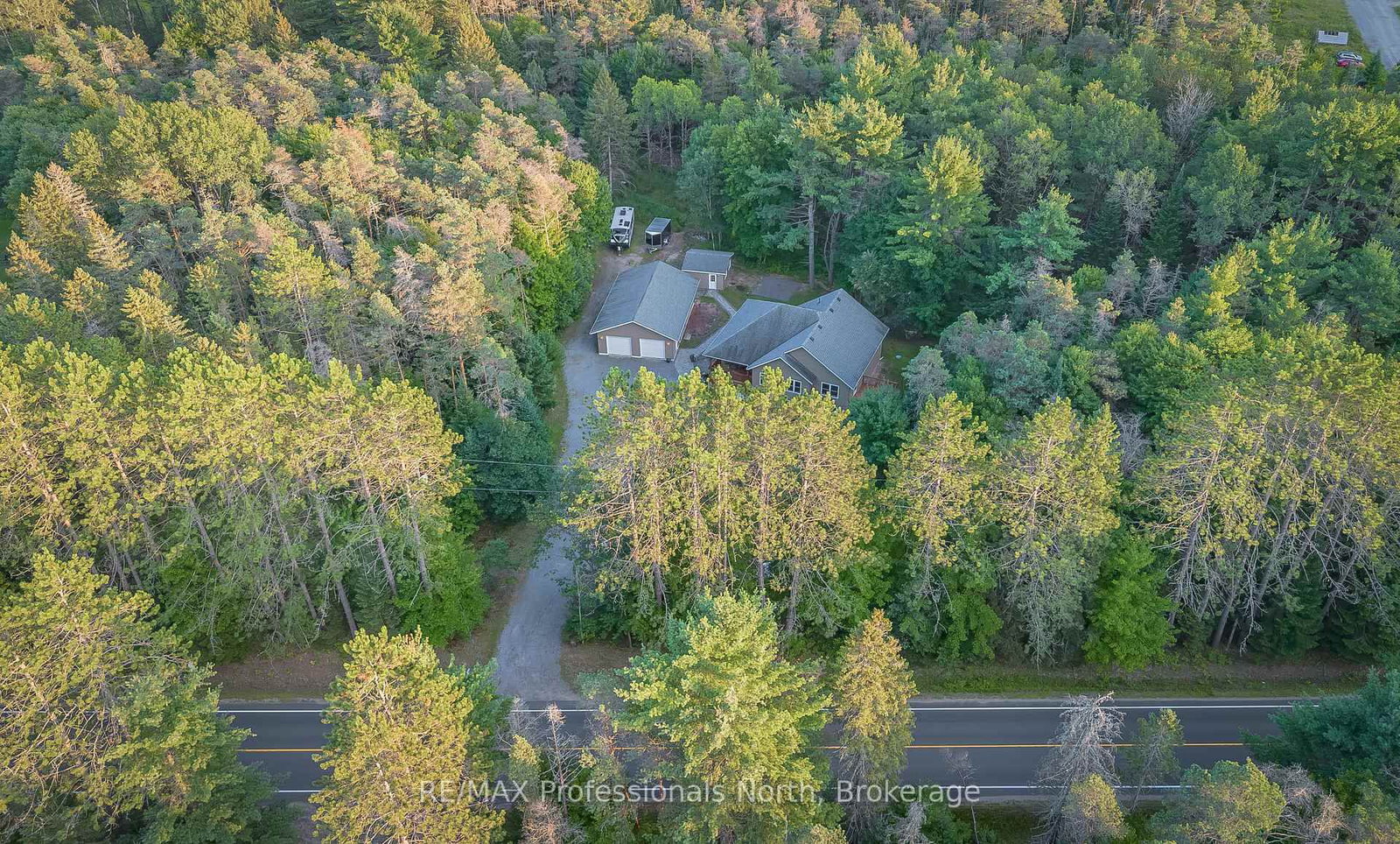 419 South Mary Lake Road • Huntsville, ON photo 31