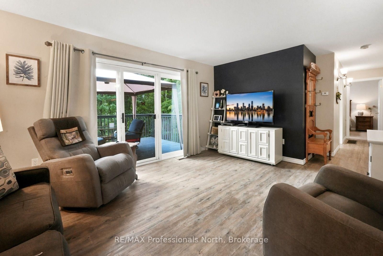 202 Sunnyside Street • Dysart et al, ON photo 5