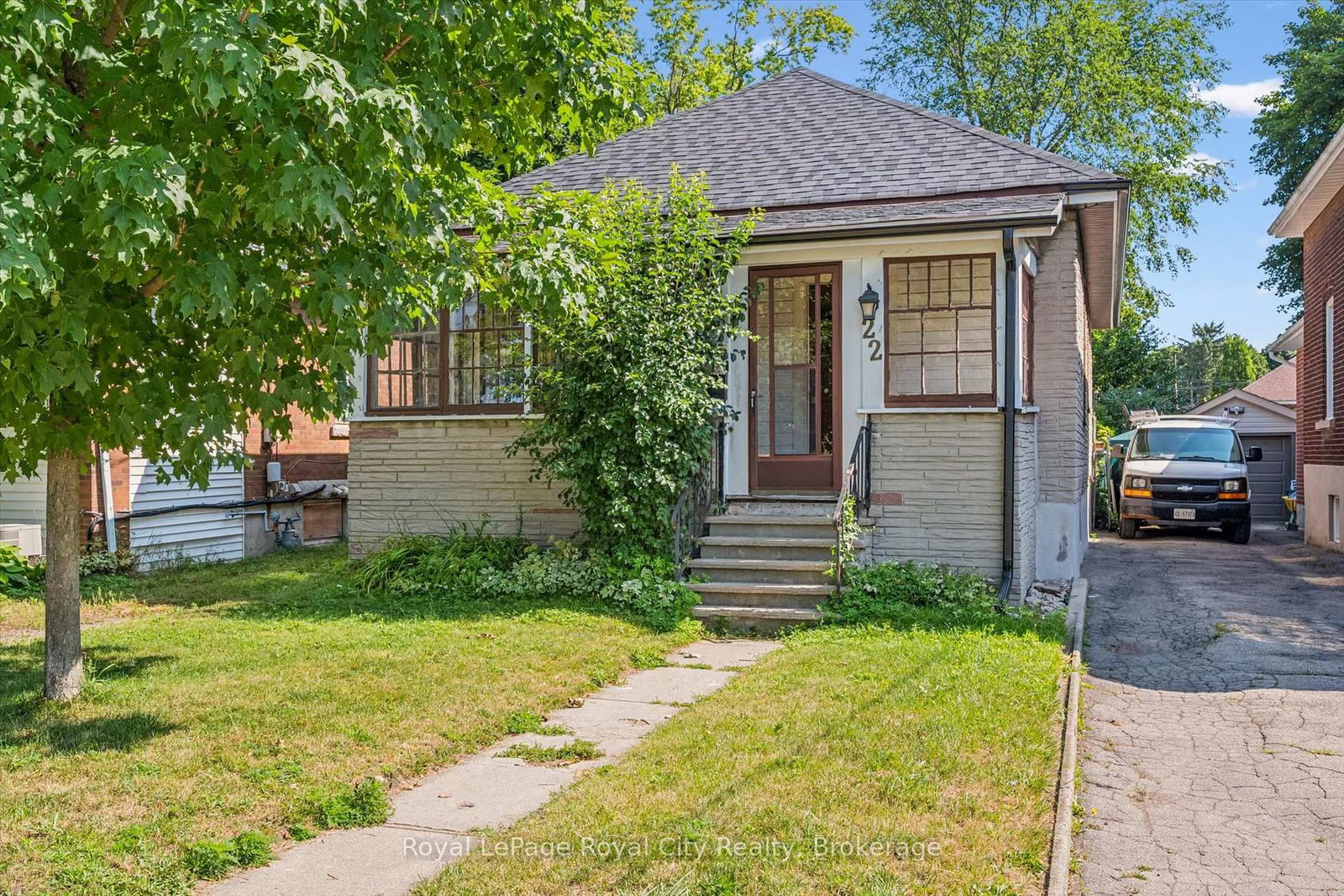 22 Boult Avenue • Guelph, ON photo 6