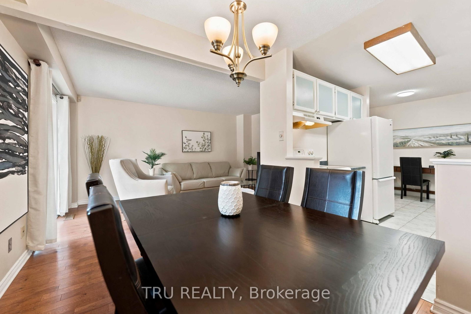 2154 Orient Park Drive • Ottawa, ON photo 12