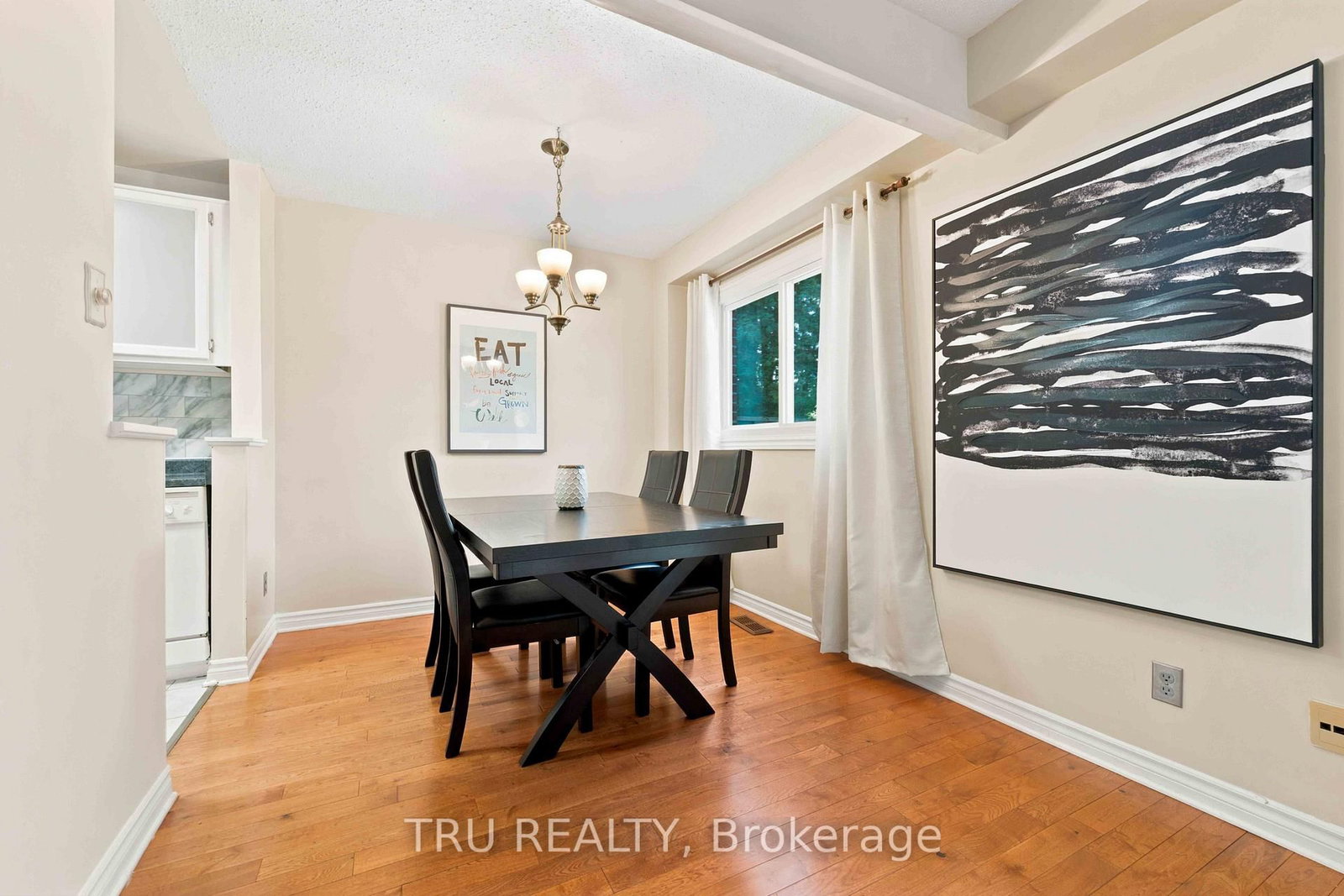 2154 Orient Park Drive • Ottawa, ON photo 15