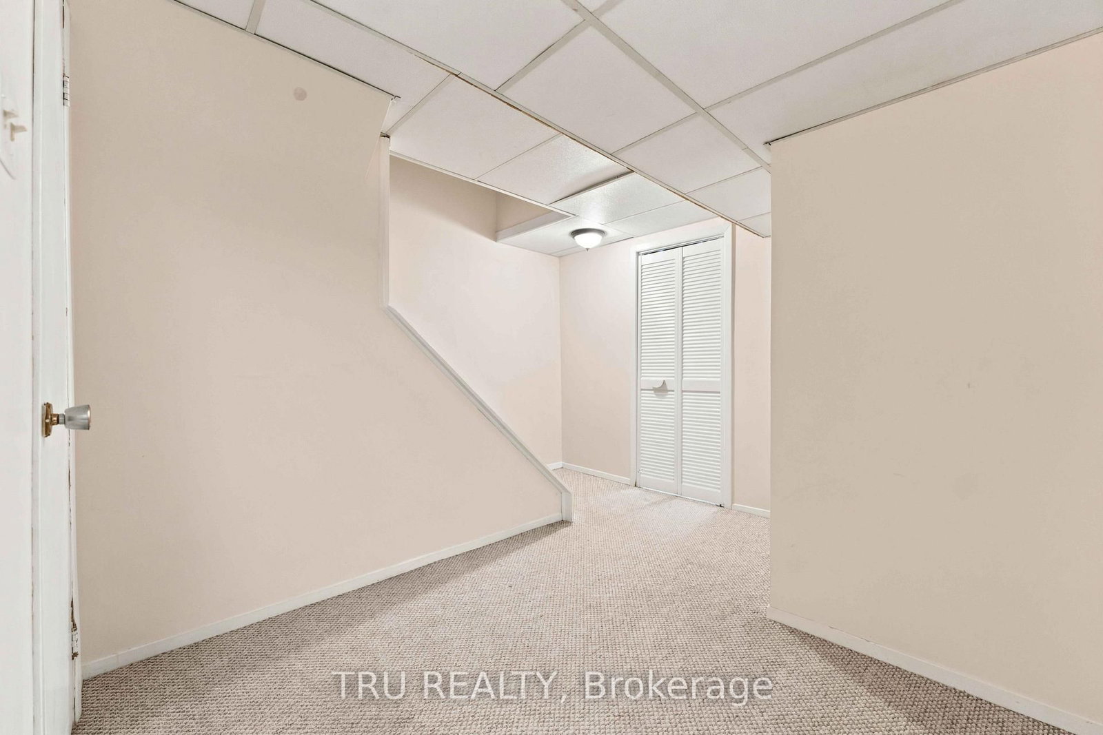 2154 Orient Park Drive • Ottawa, ON photo 36