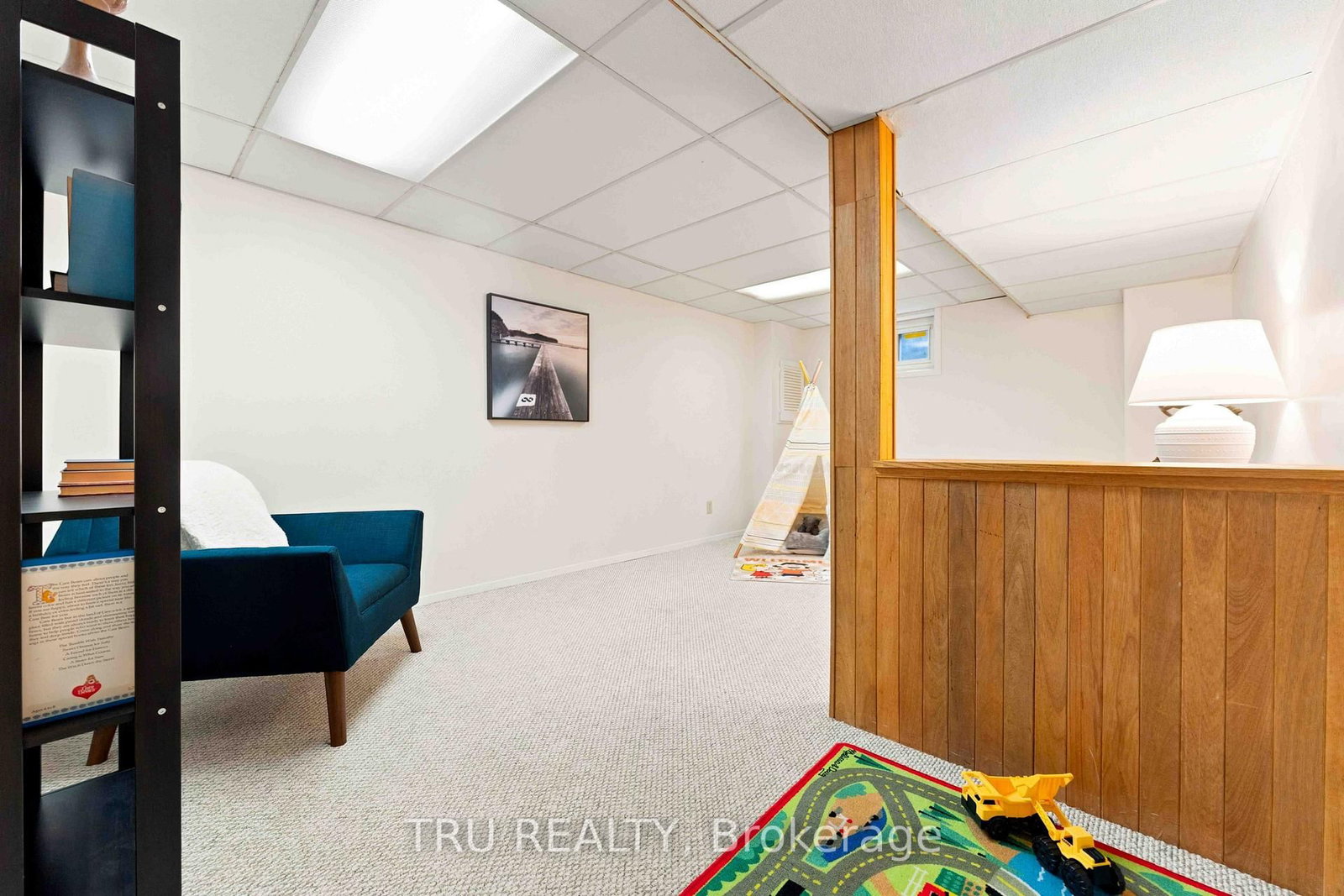 2154 Orient Park Drive • Ottawa, ON photo 38