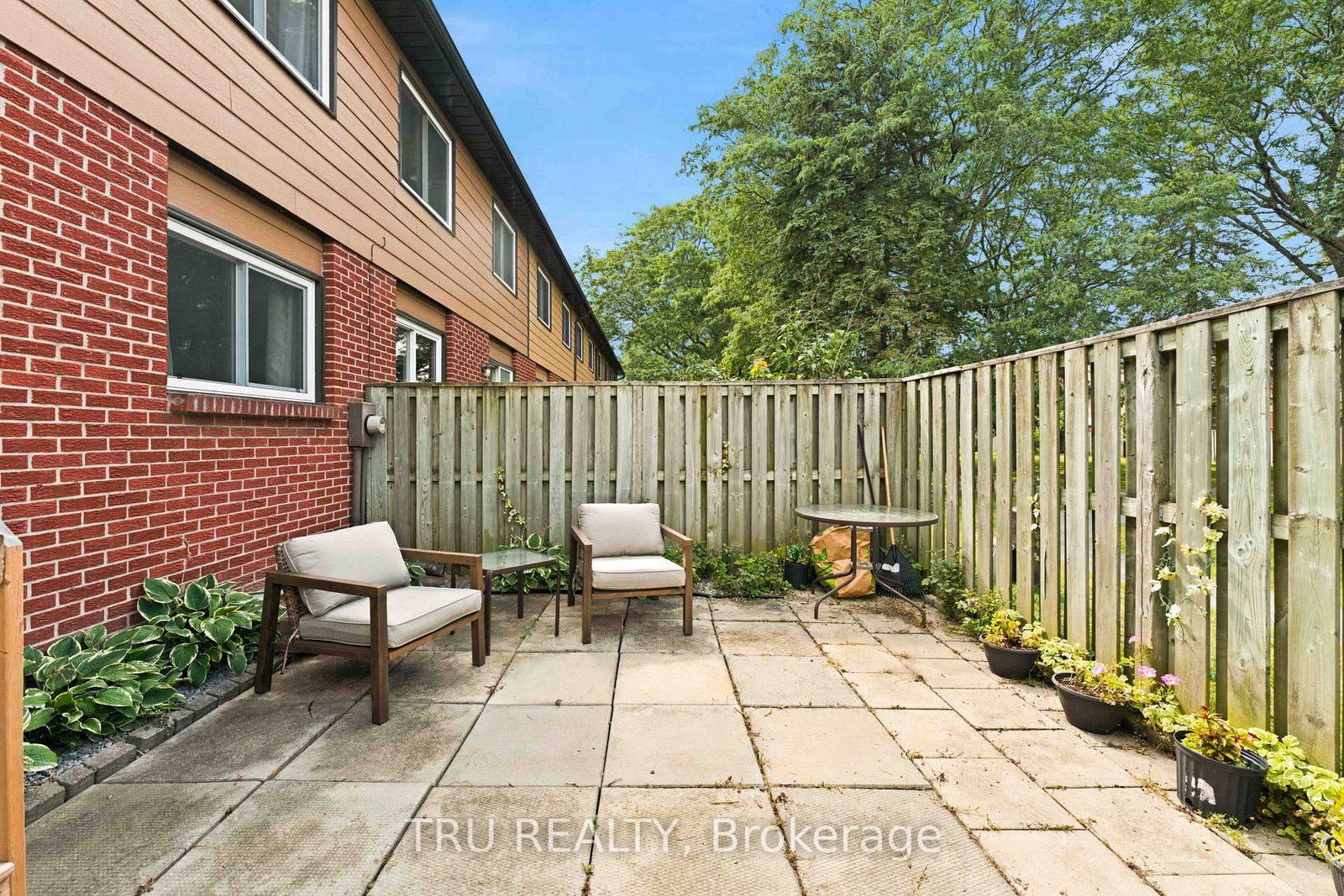 2154 Orient Park Drive • Ottawa, ON photo 42