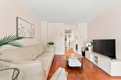 2154 Orient Park Drive • Ottawa, ON photo 8
