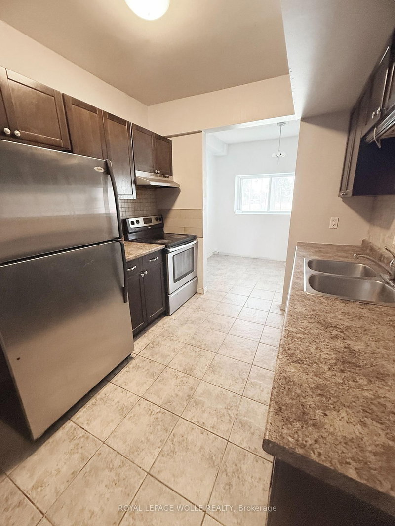 90 - 283 Fairway Road N