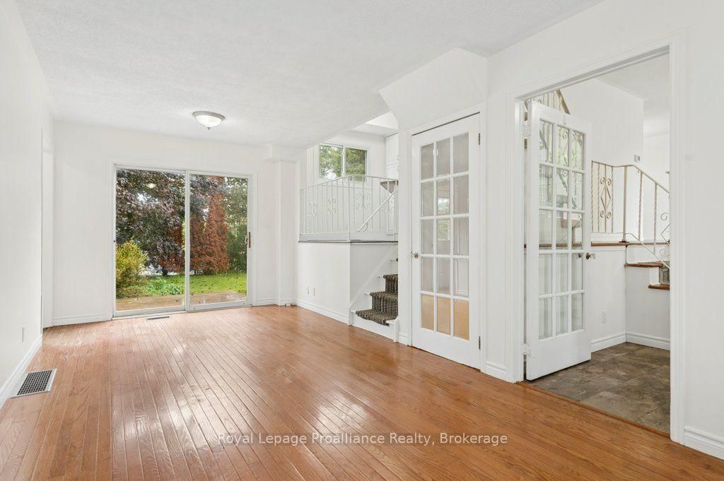 8 Panter Circle • Belleville, ON photo 17