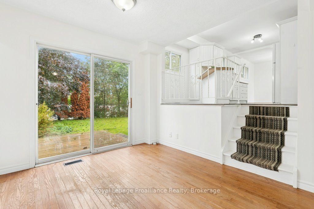 8 Panter Circle • Belleville, ON photo 18