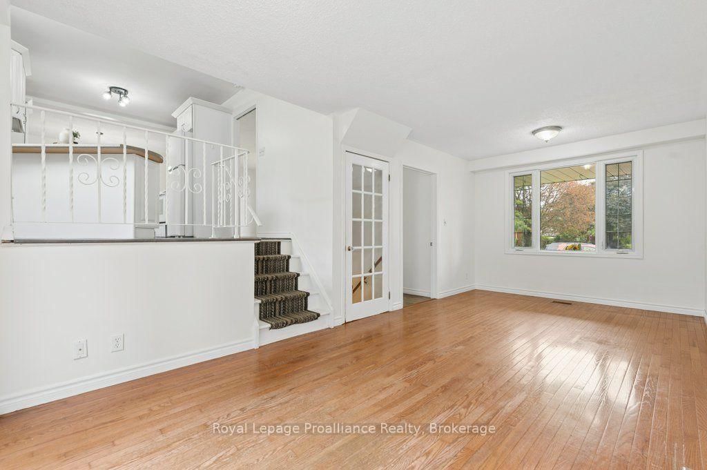 8 Panter Circle • Belleville, ON photo 19