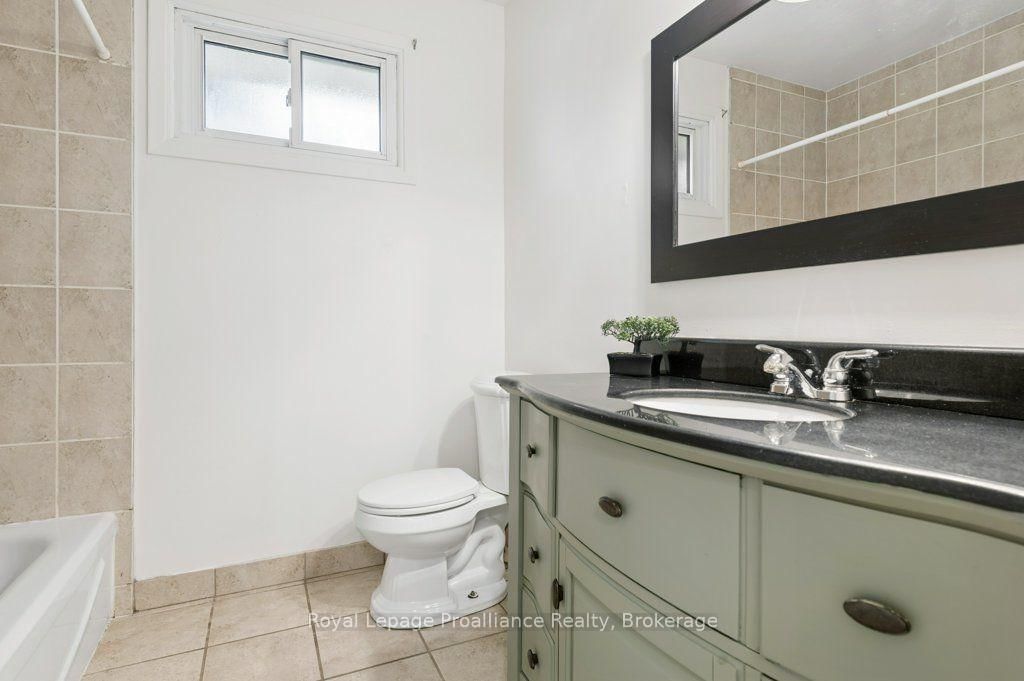 8 Panter Circle • Belleville, ON photo 21