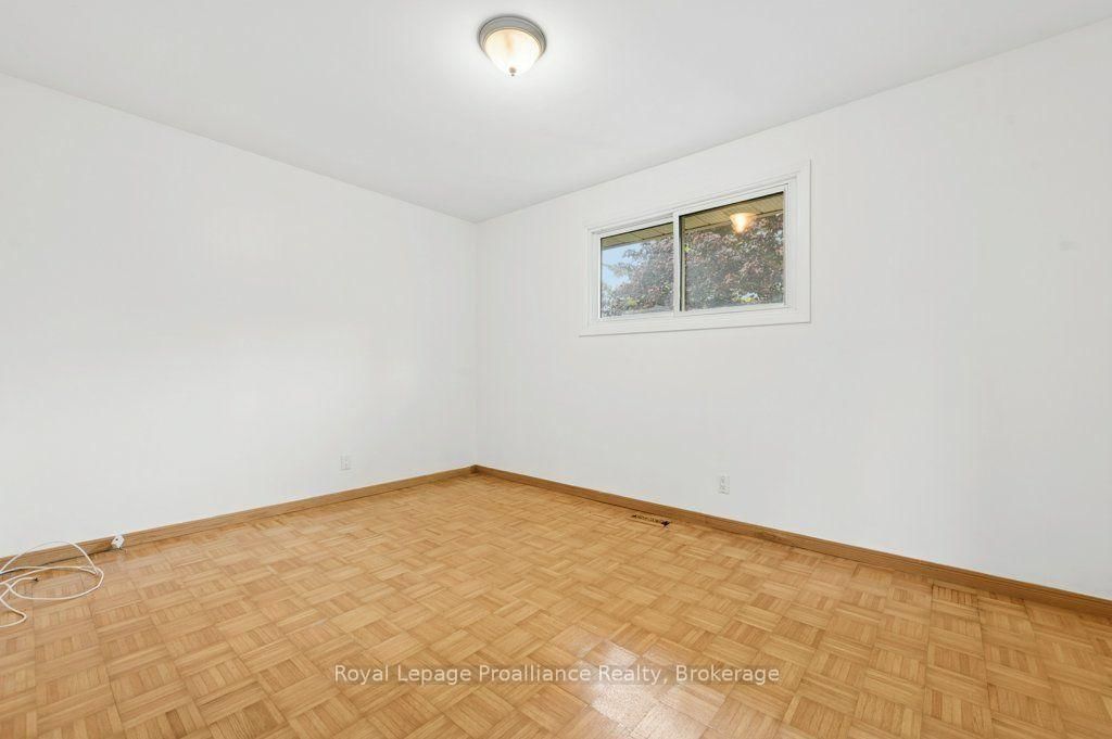 8 Panter Circle • Belleville, ON photo 23