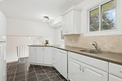 8 Panter Circle • Belleville, ON photo 8