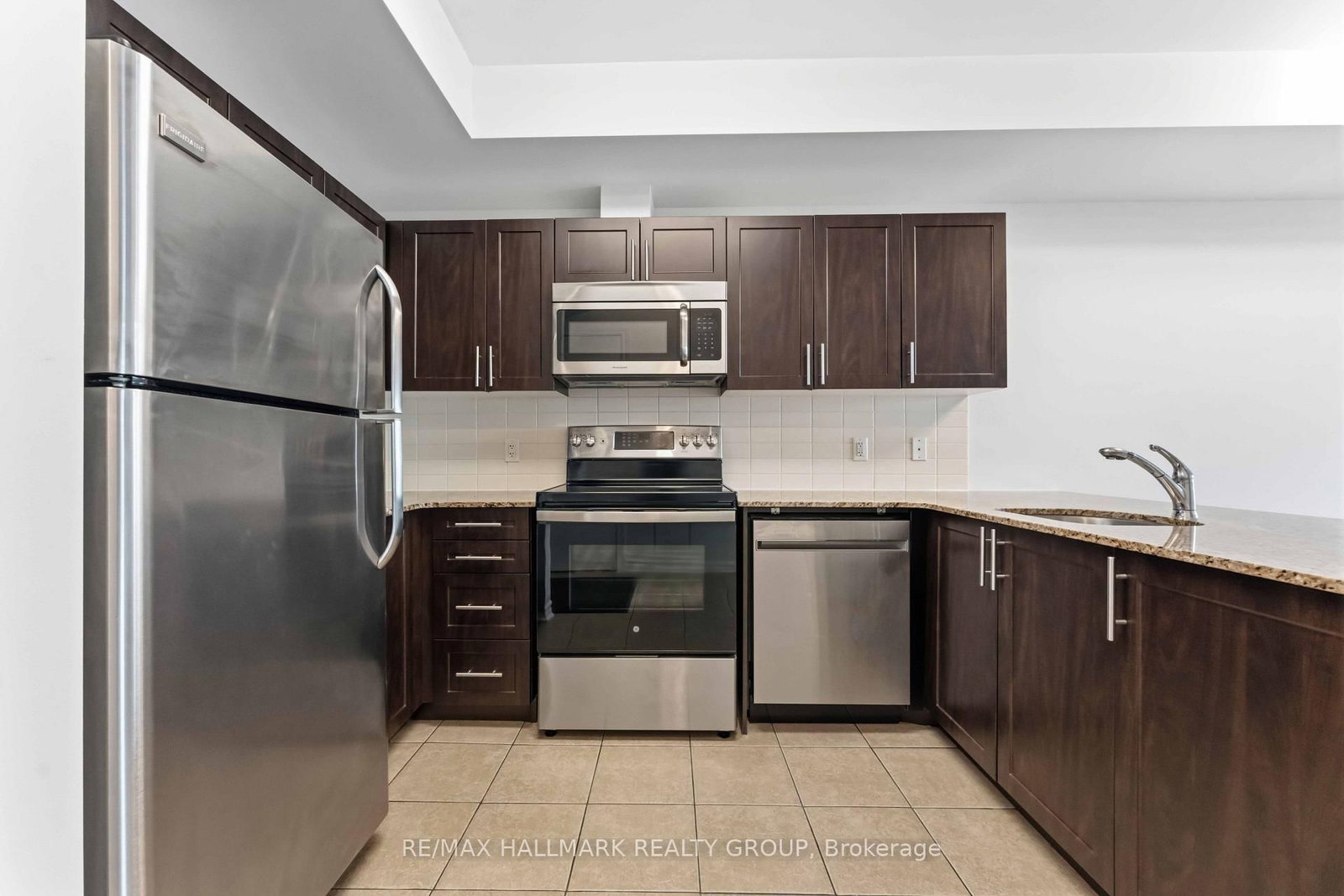 234 Rideau Street • #1902 • Ottawa, ON photo 11