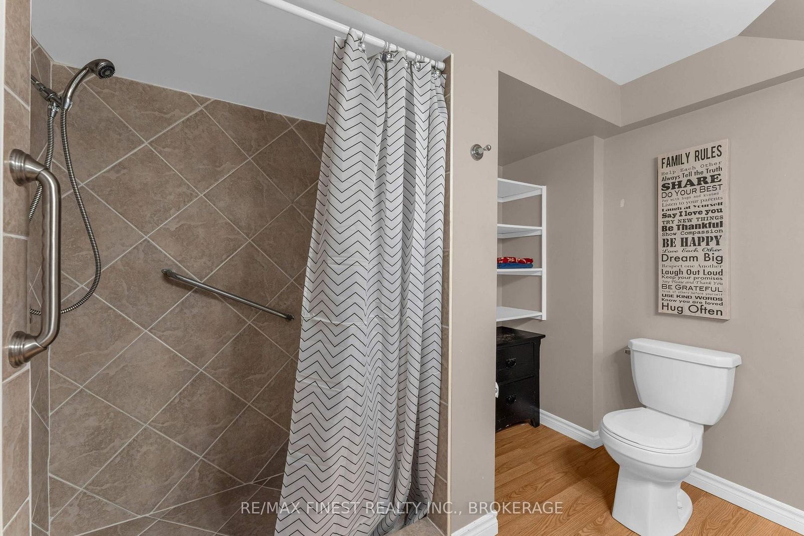 1208 Greenwood Park Drive • Kingston, ON photo 37