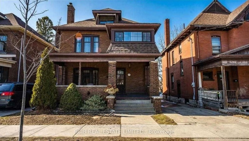 home for sale on 124 West Street N