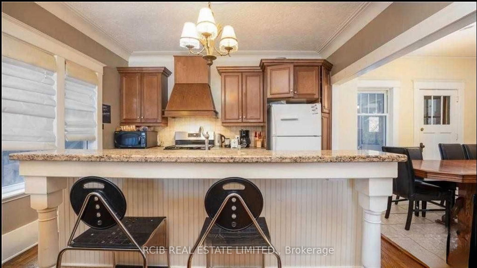 124 West Street — photo 5