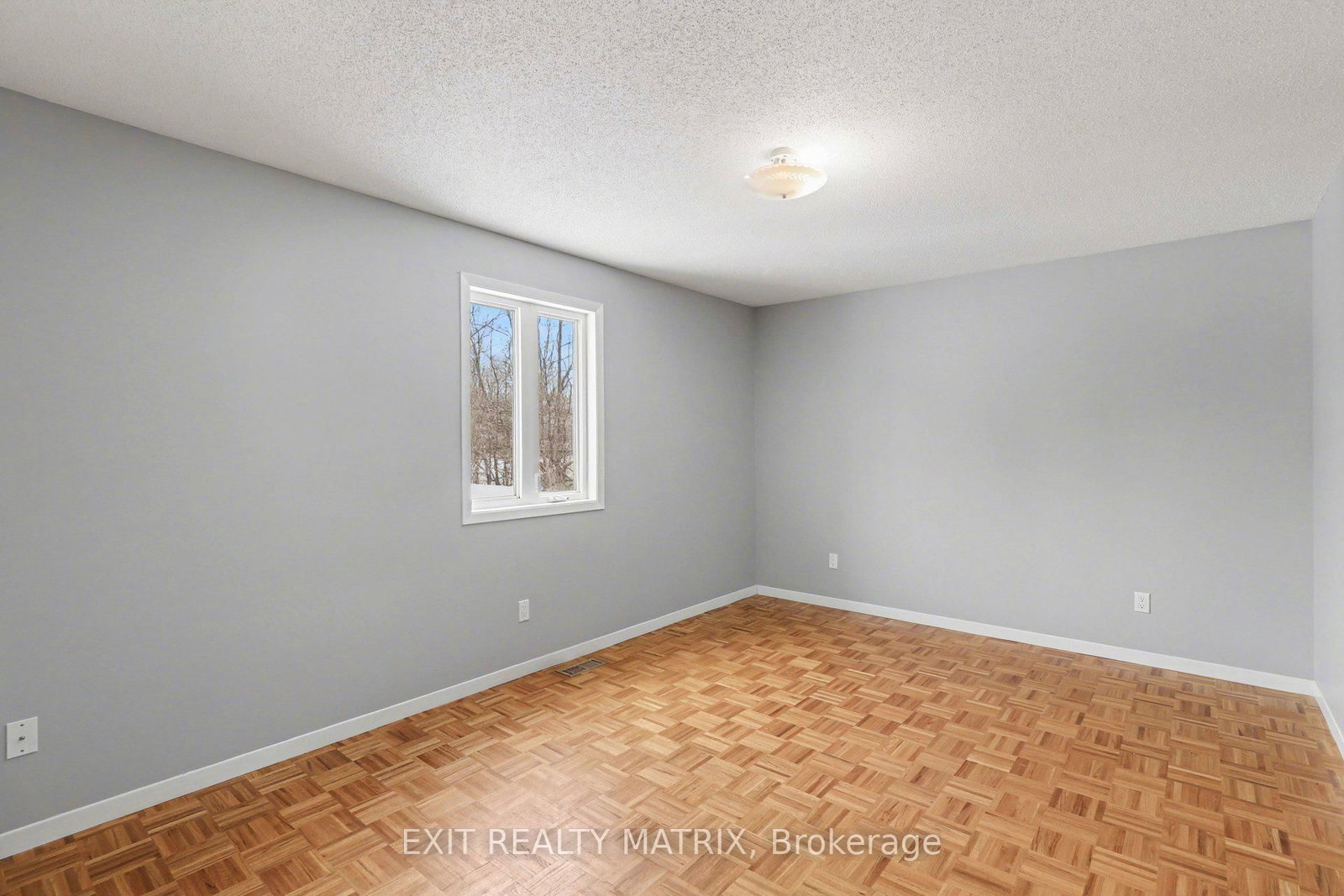 8329 Rodney Farm Drive • Metcalfe, ON photo 36