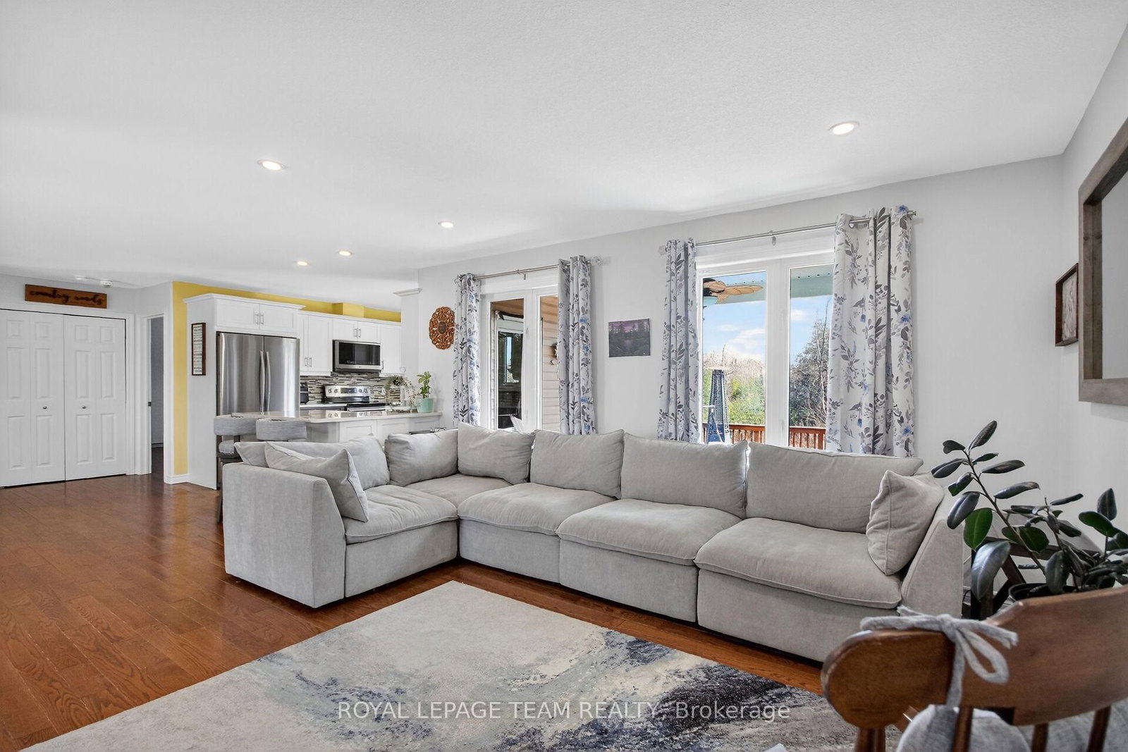 109 Stonewalk Drive • North Grenville, ON photo 8