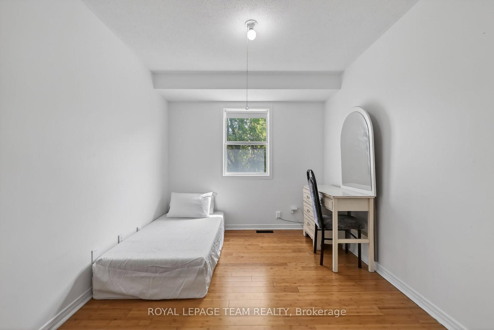 4 Mill Hill Road • Ottawa, ON photo 22