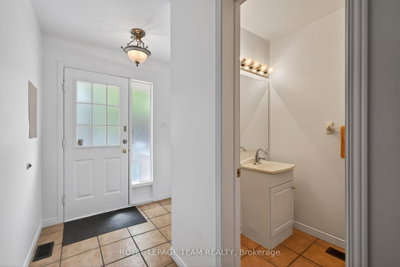 4 Mill Hill Road • Ottawa, ON photo 6