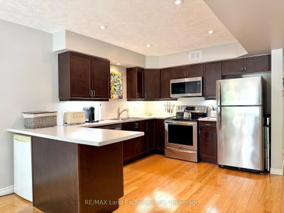 203 STICKEL Street • Saugeen Shores, ON photo 8