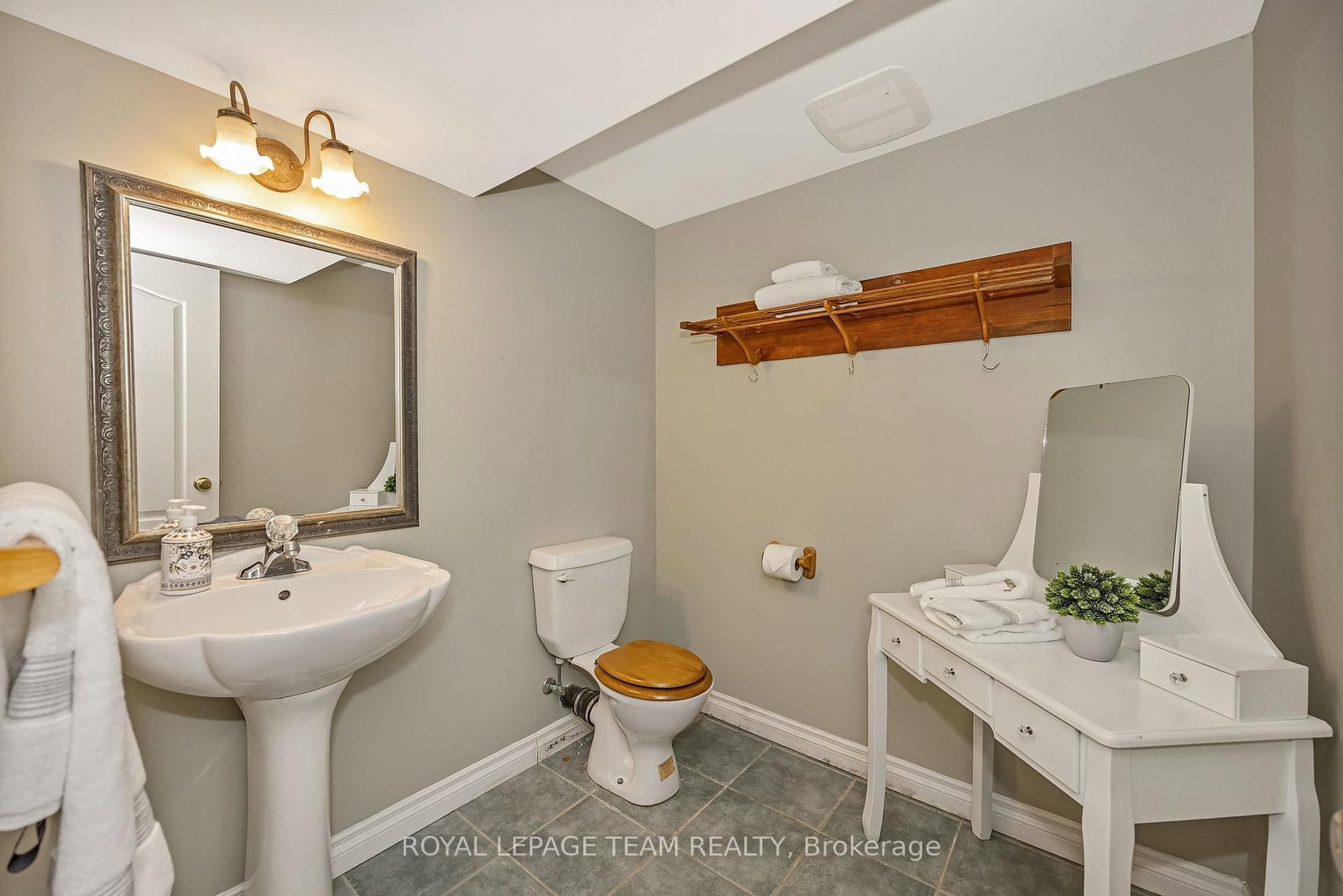 6543 Wheatfield Crescent • Ottawa, ON photo 27