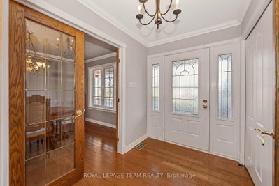 6543 Wheatfield Crescent • Ottawa, ON photo 5