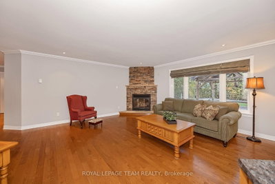 6543 Wheatfield Crescent • Ottawa, ON photo 9