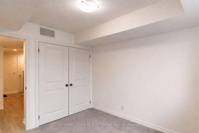 235 Chapel Hill Drive • #25 • Kitchener, ON photo 8