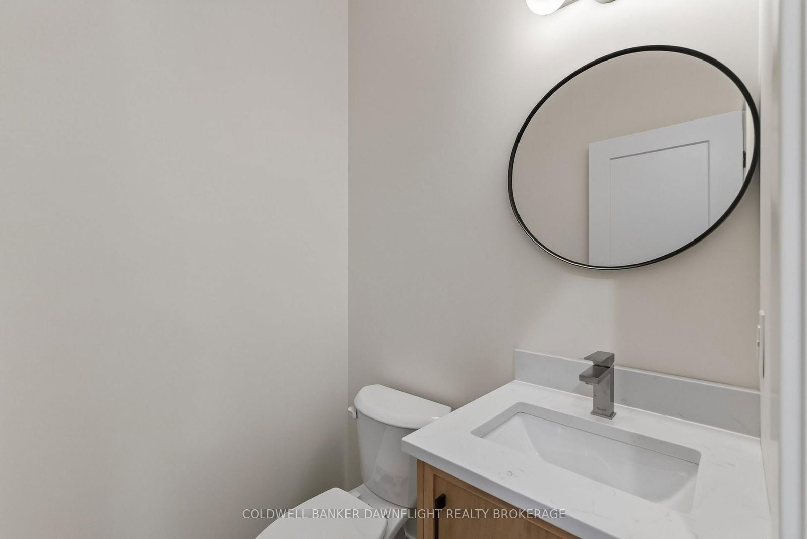 119 James Street • North Middlesex, ON photo 11