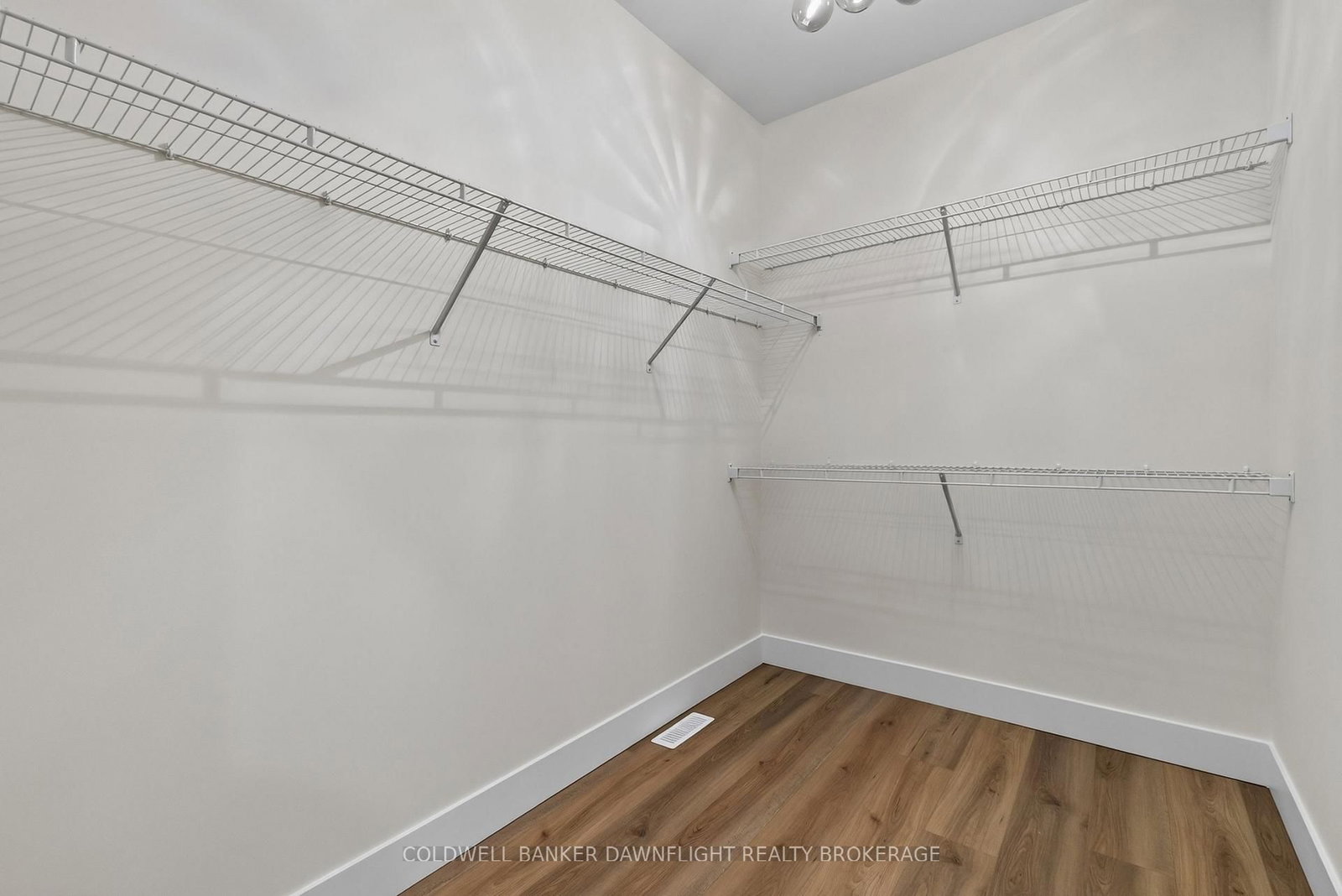 119 James Street • North Middlesex, ON photo 16