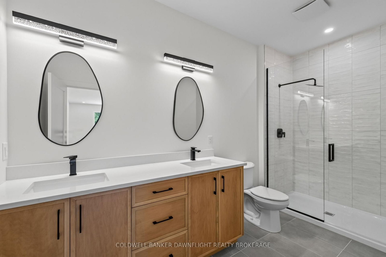 119 James Street • North Middlesex, ON photo 17
