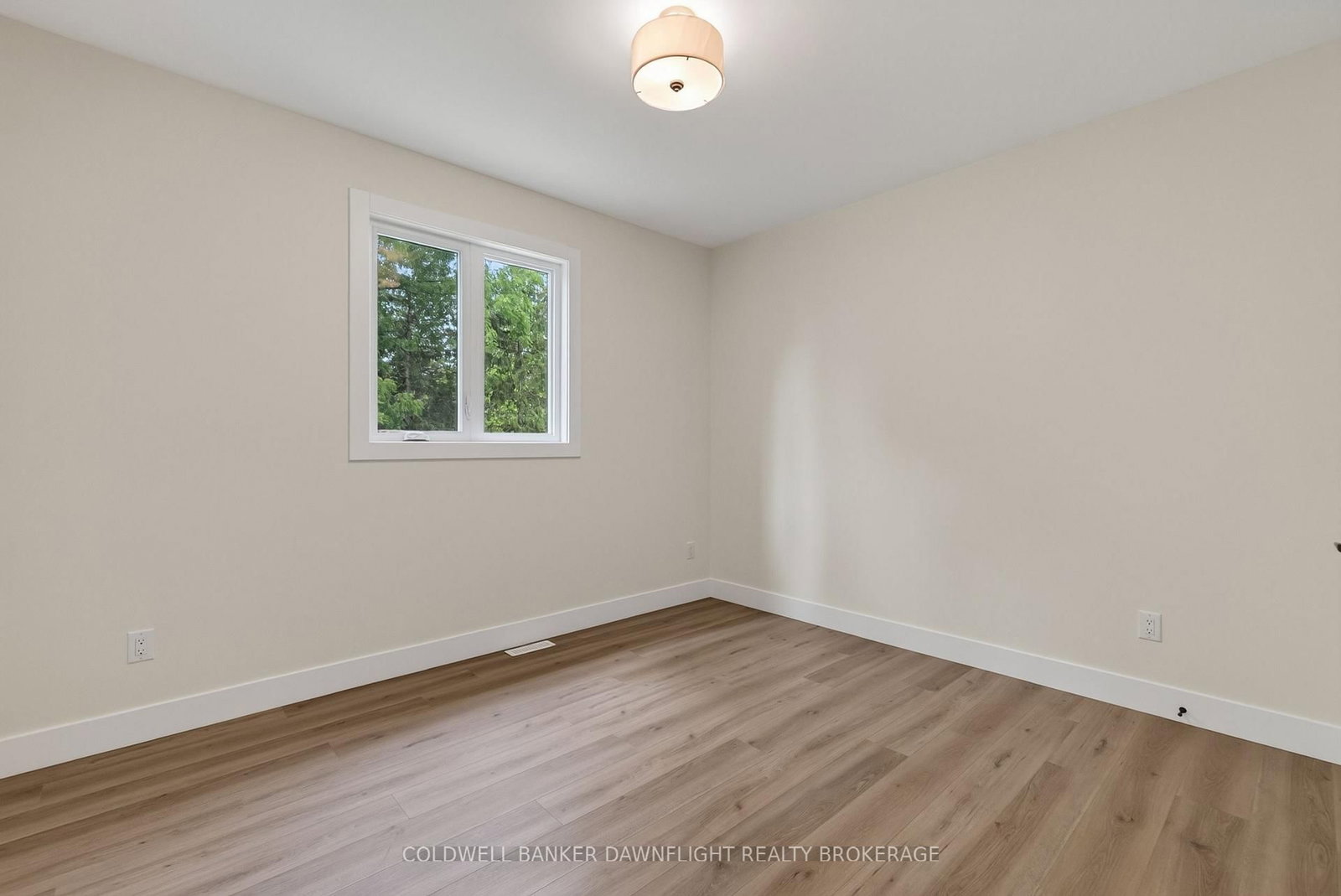 119 James Street • North Middlesex, ON photo 24