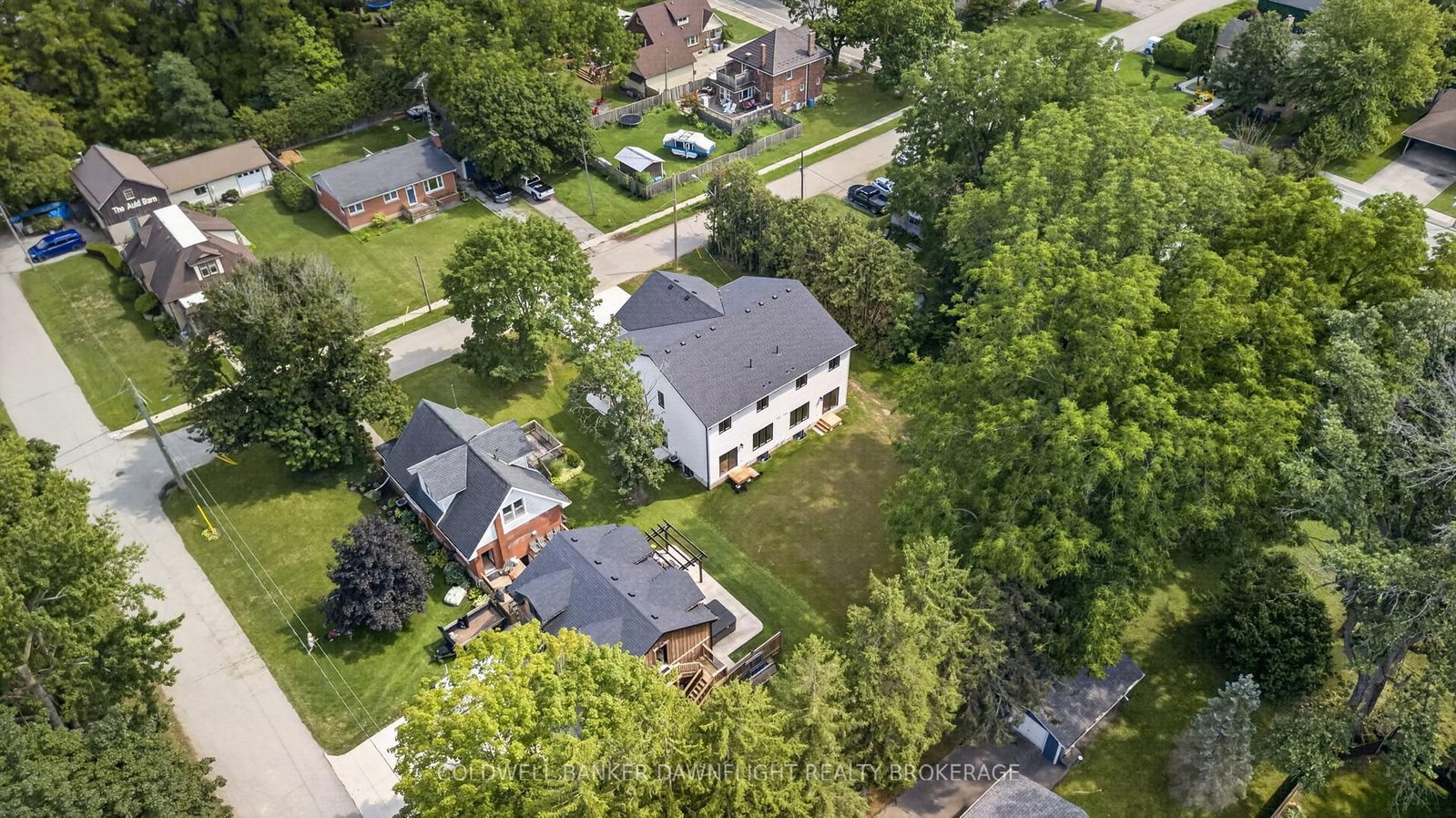119 James Street • North Middlesex, ON photo 38