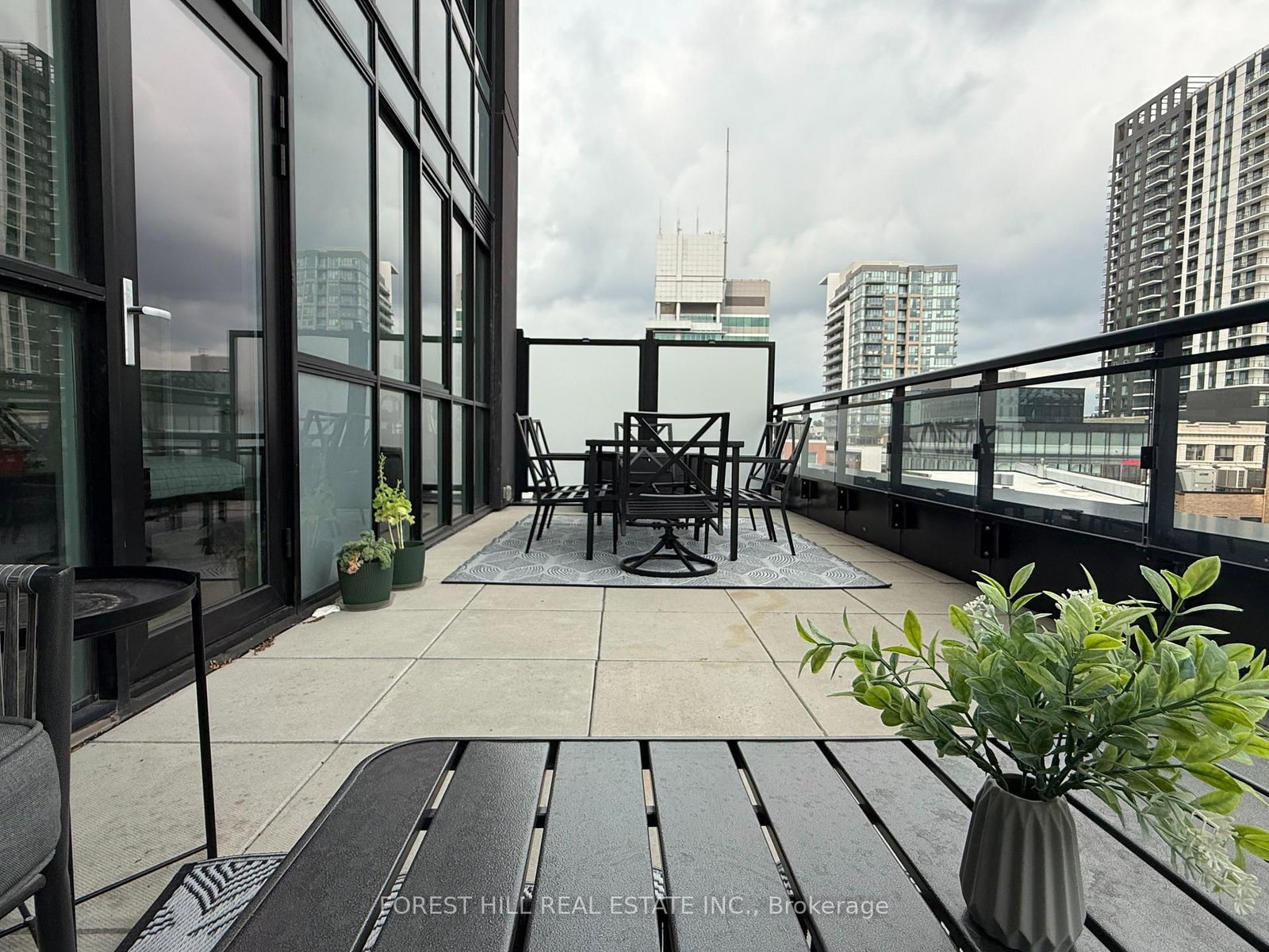602-60 Charles St, Kitchener, view 11
