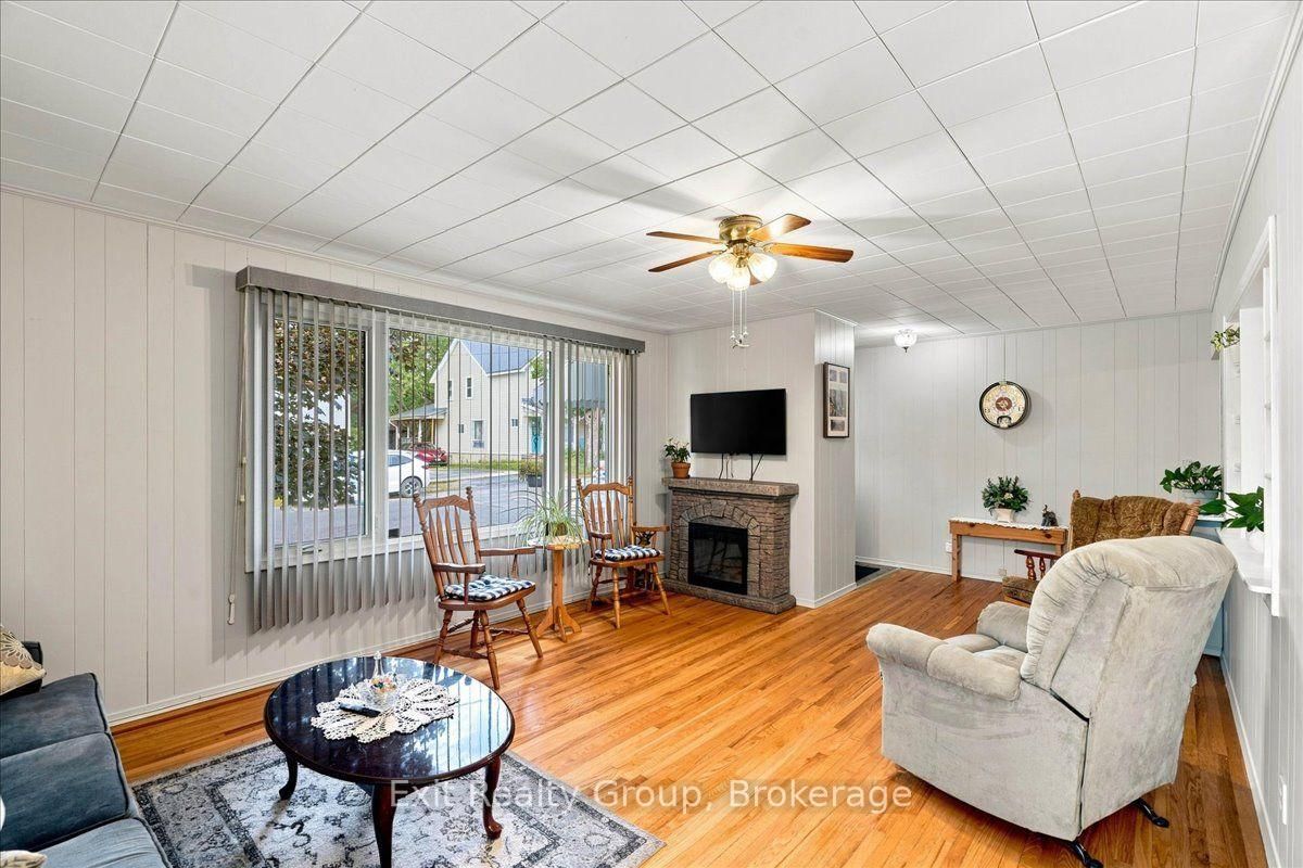 29 Emma Street • Stirling, ON photo 9
