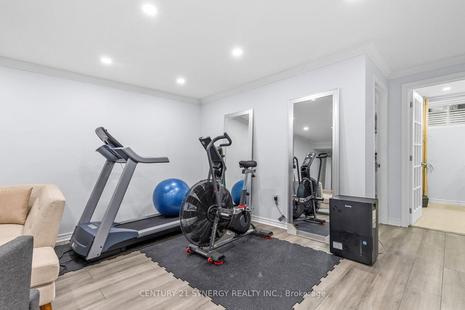 119 Portrush Avenue • Ottawa, ON photo 38