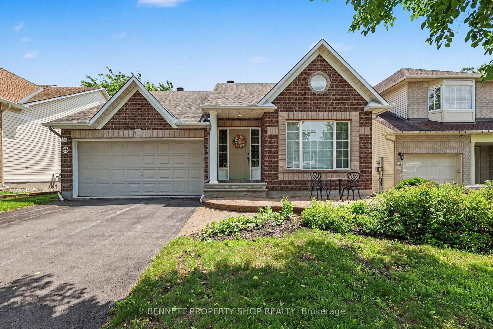 4 Burnstead Crescent • Ottawa, ON photo 1