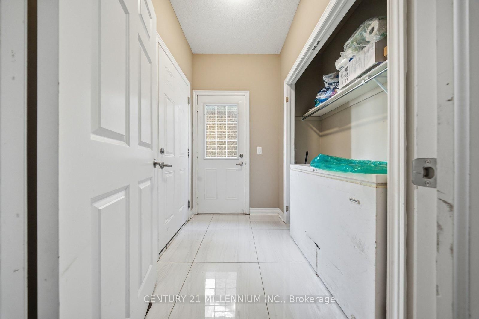1153 Upper Thames Drive • Woodstock, ON photo 21