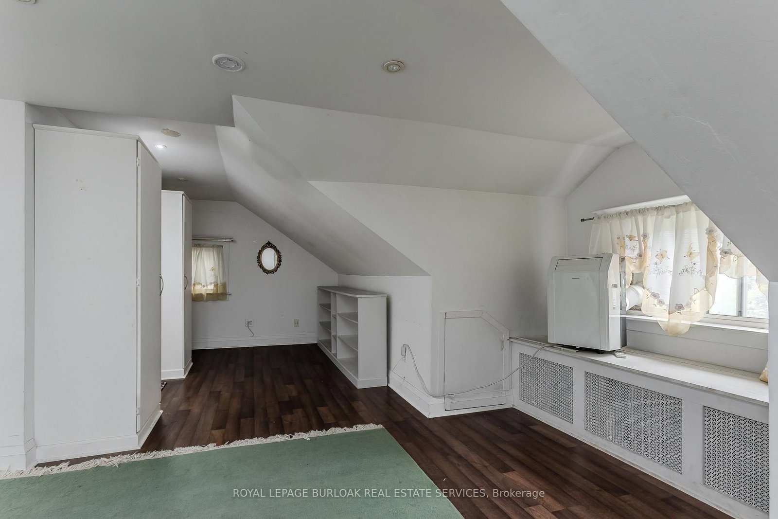 1088 King Street E • Hamilton, ON photo 39