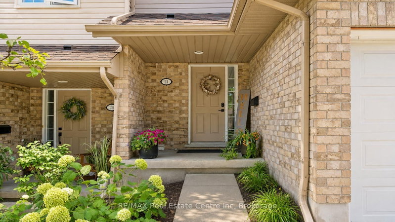 21 - 31 SCHRODER Crescent