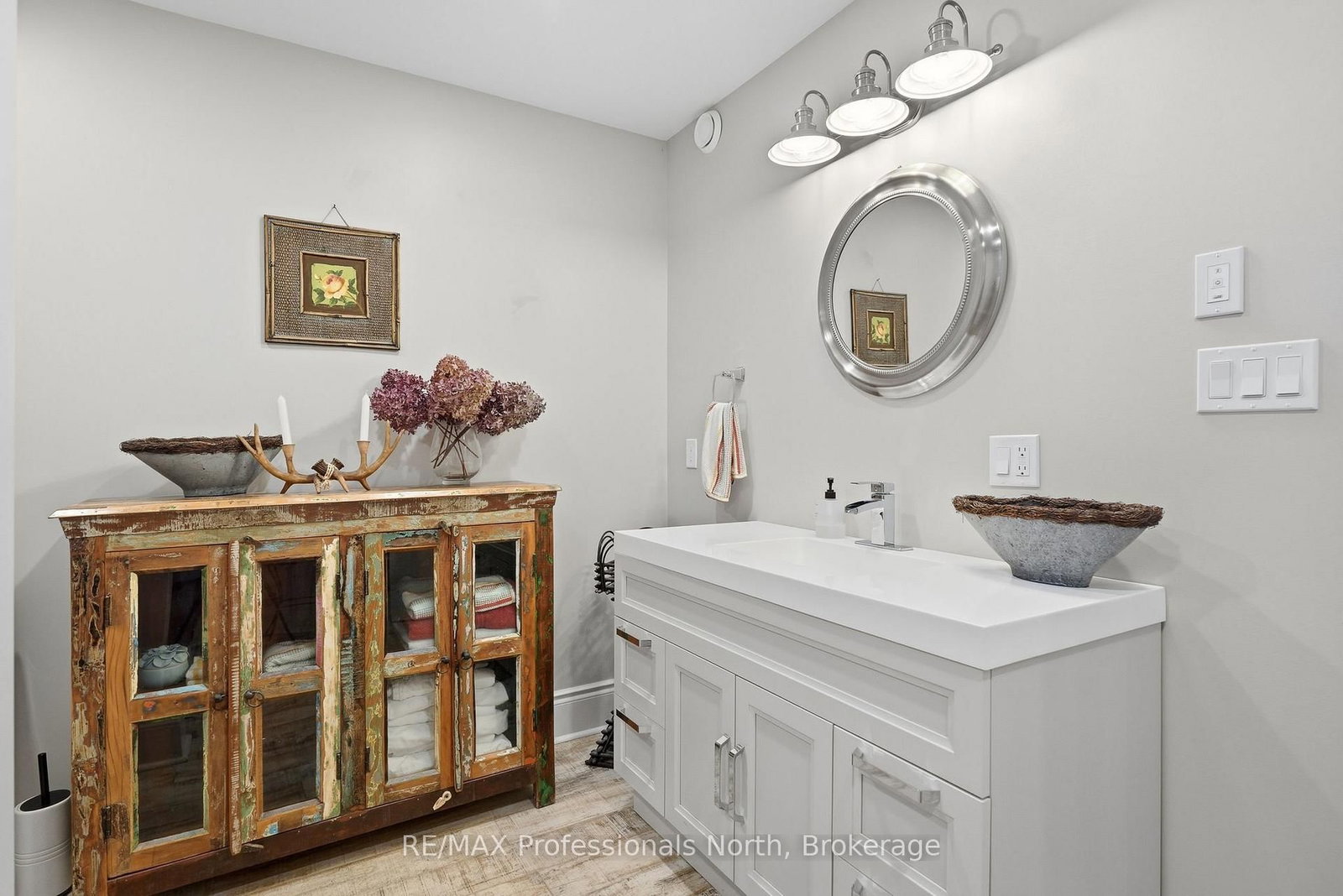 1126A S Lake Bernard Road • Strong, ON photo 32