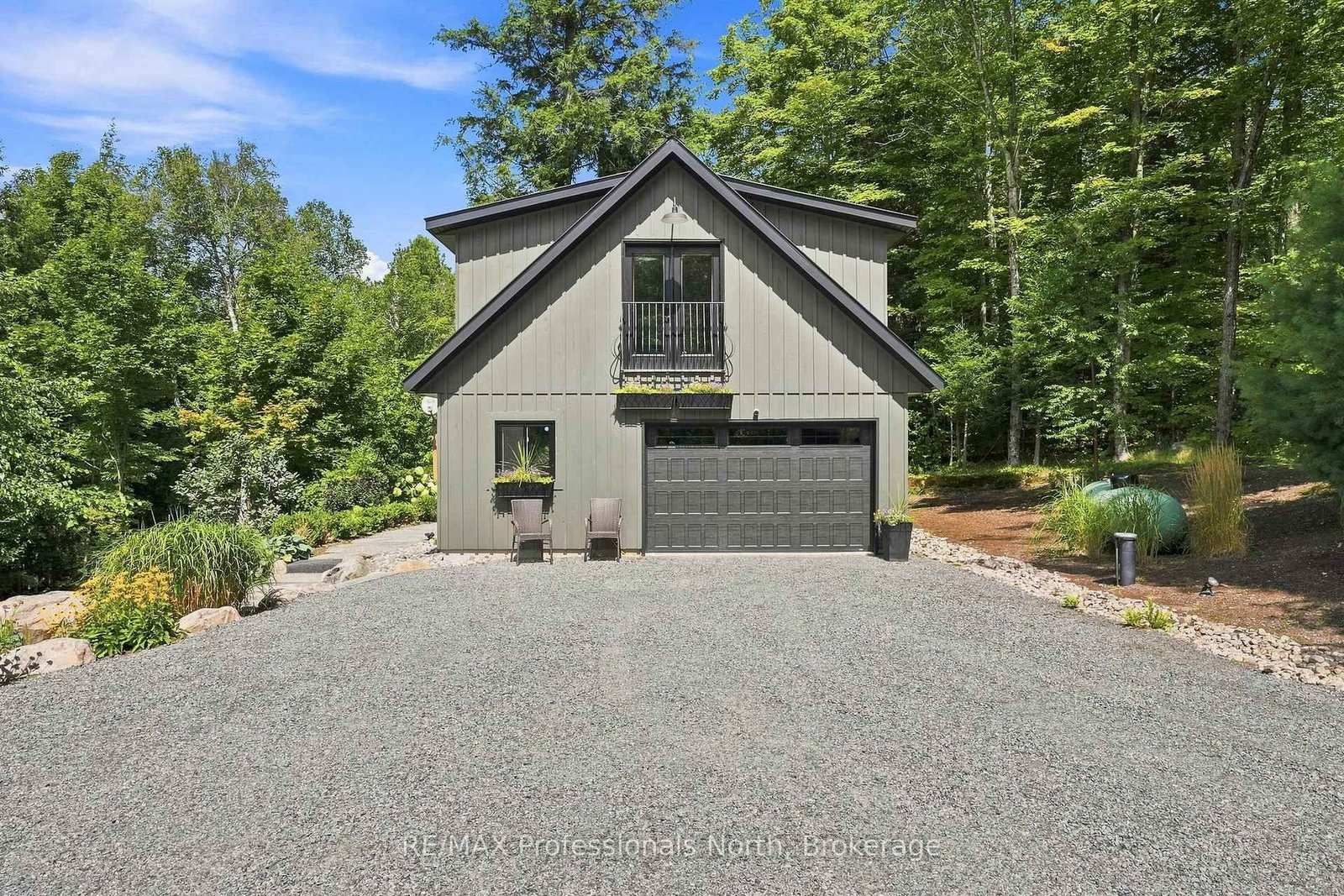 1126A S Lake Bernard Road • Strong, ON photo 37