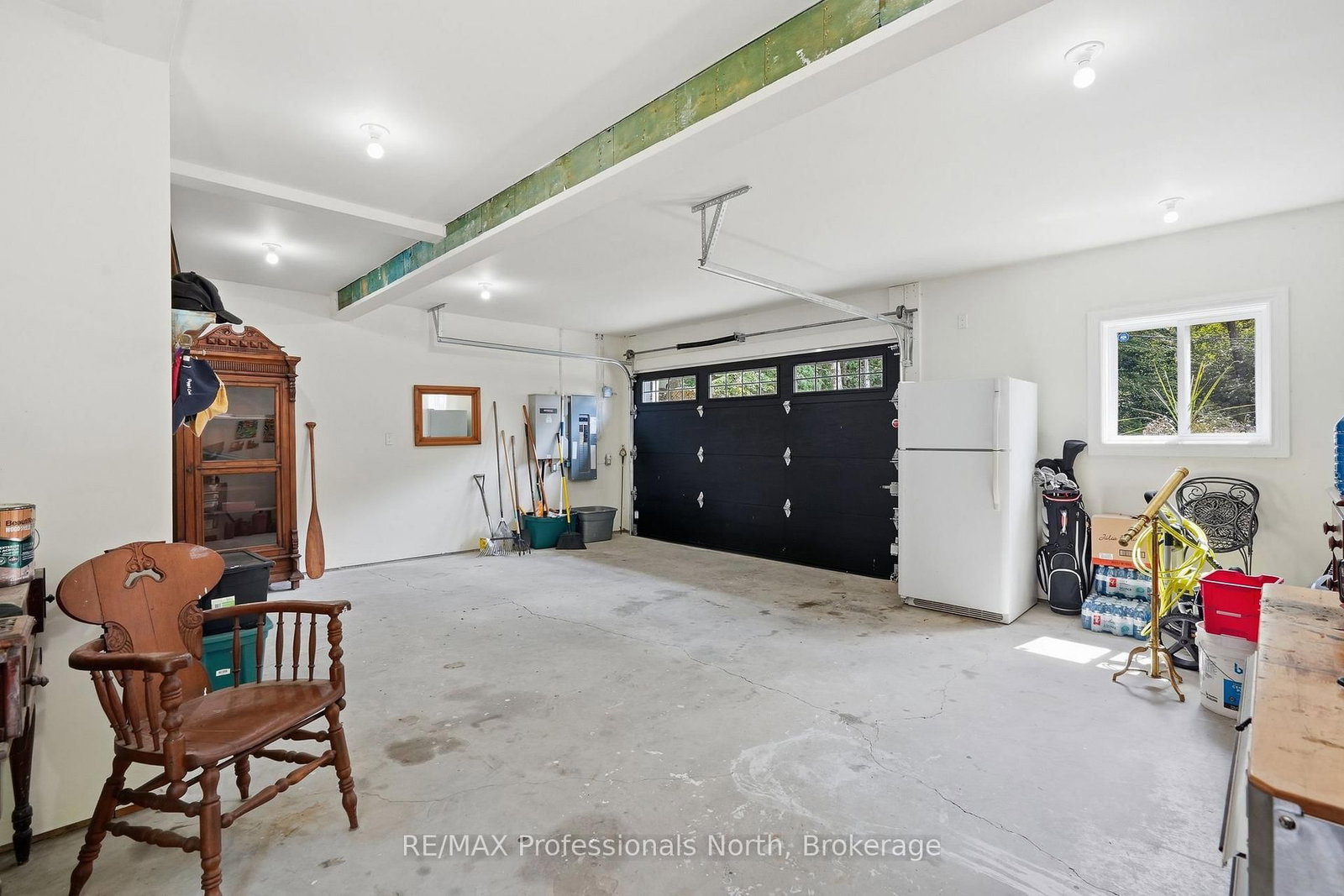 1126A S Lake Bernard Road • Strong, ON photo 41