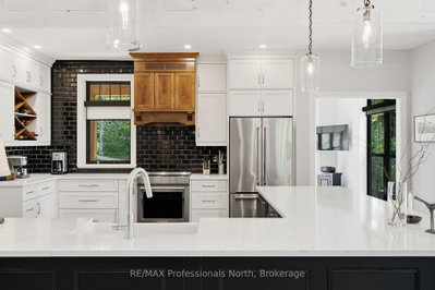 1126A S Lake Bernard Road • Strong, ON photo 8