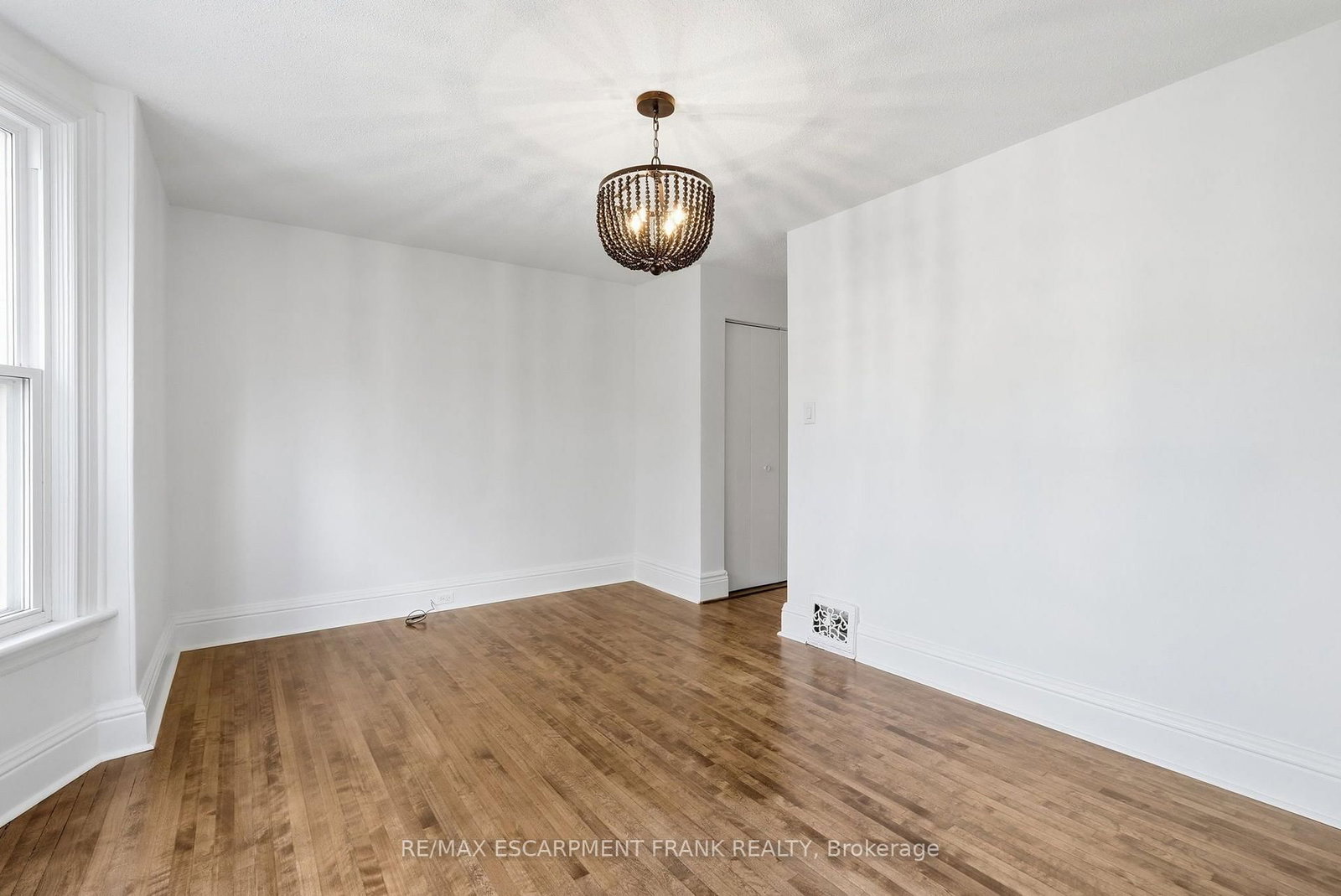 78 BEECHWOOD Avenue • Hamilton, ON photo 23