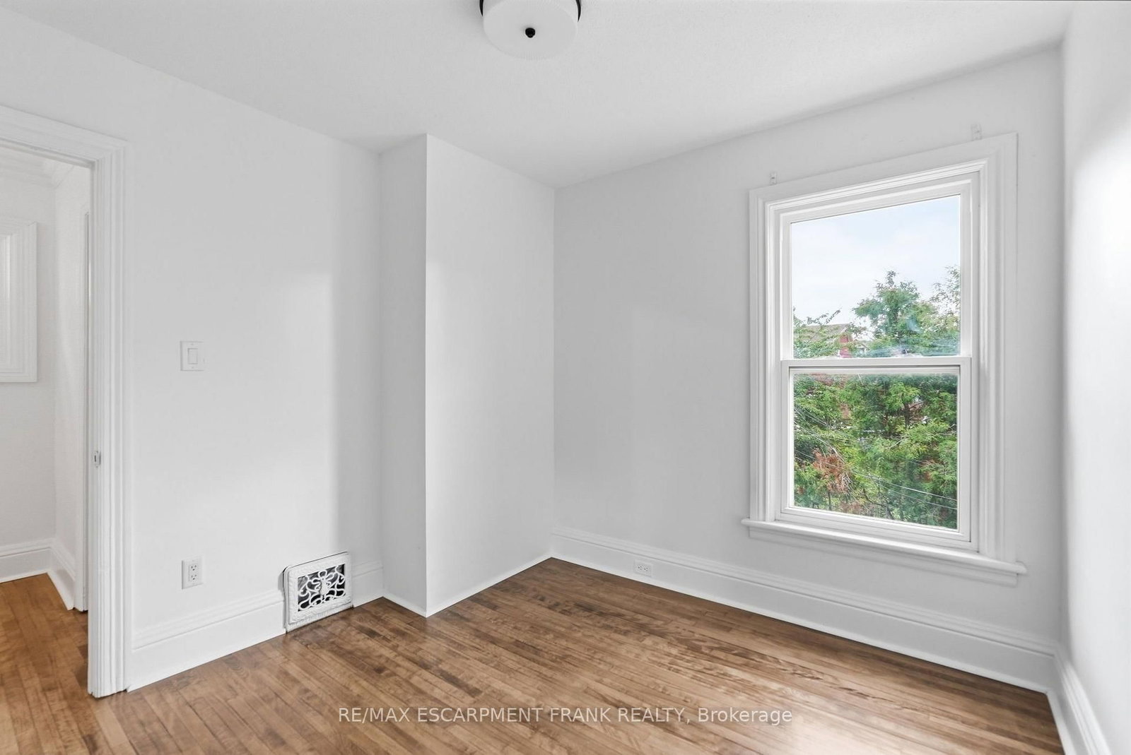 78 BEECHWOOD Avenue • Hamilton, ON photo 29